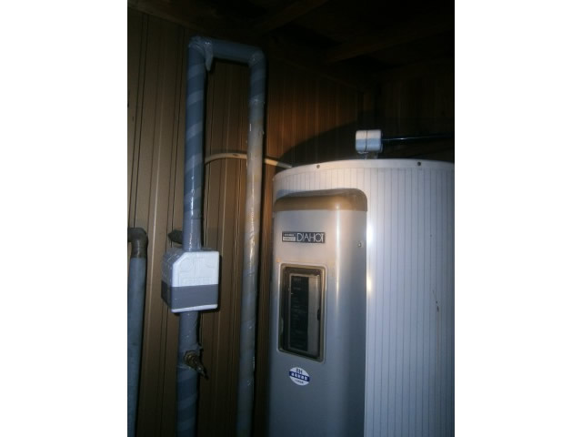 稲沢市　電気温水器・減圧弁、安全弁取替工事